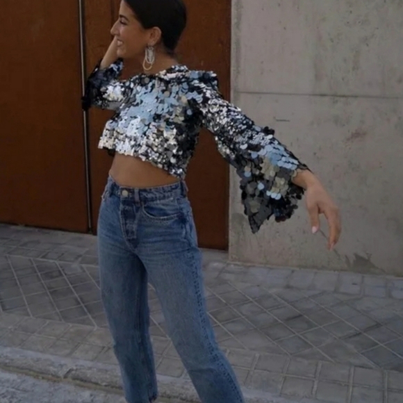 ZARA SEQUIN CROPPED TOP. Bloggers favorite - Picture 10 of 15